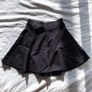 Black Brandy Melville skirt